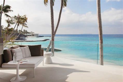 cheval blanc randheli private island.